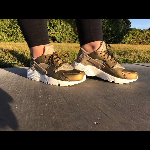 🚨Final Price🚨Nike Huarache Run - Picture 5 of 8